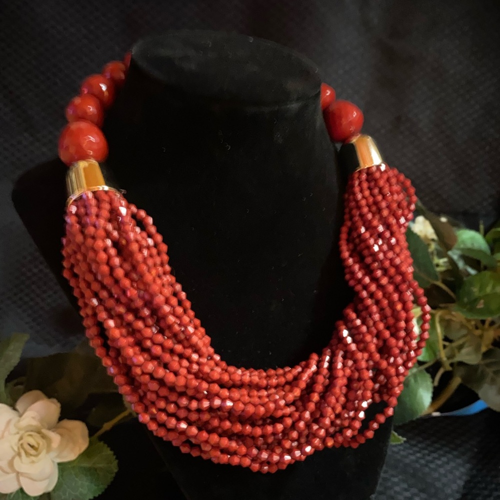 Beautiful 18” Red Beaded Necklace w/ 5” extender.